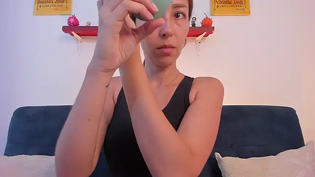 julialex  online show from June 12, 7:22 pm