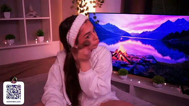 LauraHansil online show from November 10, 8:20 am