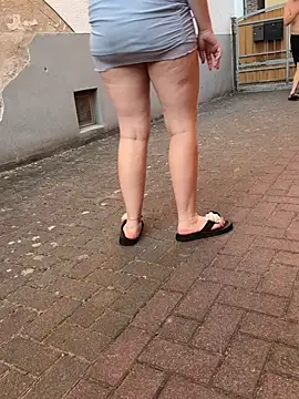 Teeny-Slut18 online show from July 12, 6:09 pm