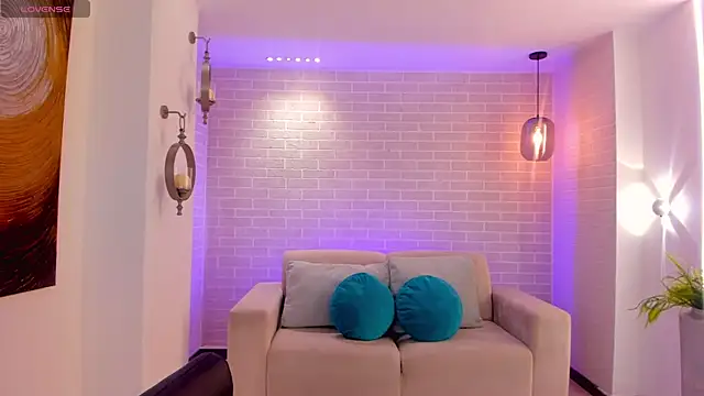 BellaConnorX online show from July 29, 4:56 am
