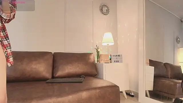 kittyblooms online show from June 12, 1:19 pm