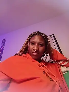 EvonyFoxxx online show from June 17, 3:08 am