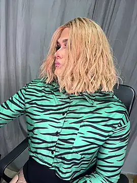 melani ferraraa  online show from July 9, 2:14 am