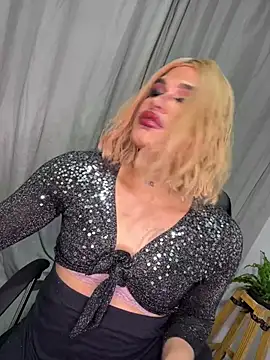 melani ferraraa  online show from July 4, 4:08 am