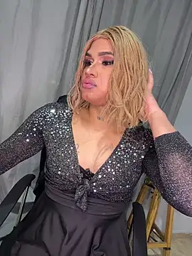 melani ferraraa  online show from June 27, 6:25 am