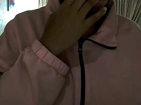 NewBeginnings8 online show from November 6, 11:05 am