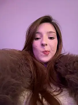 LilluKatten online show from March 4, 1:50 pm