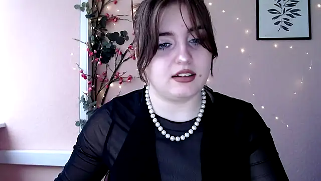 Dance  Queen online show from November 10, 12:00 pm