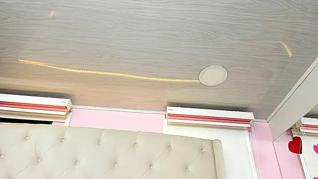 scarlett leblanc  online show from June 25, 11:34 am