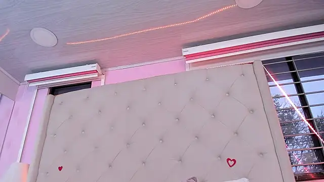 scarlett leblanc  online show from February 12, 12:18 pm