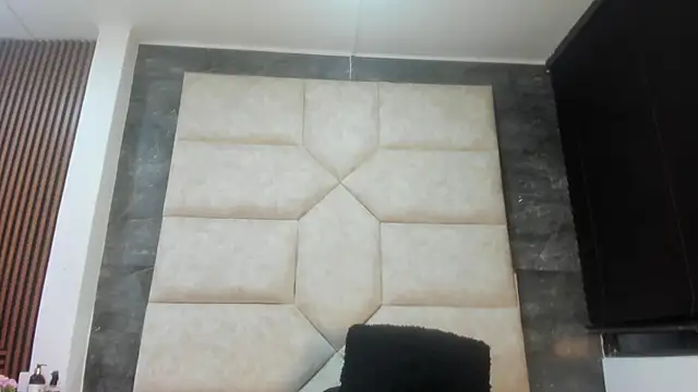 Liia Leens online show from March 14, 4:35 am