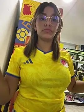 liahot69 online show from June 18, 4:14 am