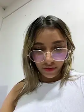 liahot69 online show from June 17, 2:35 am