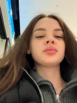 KristiRich online show from November 16, 7:43 am