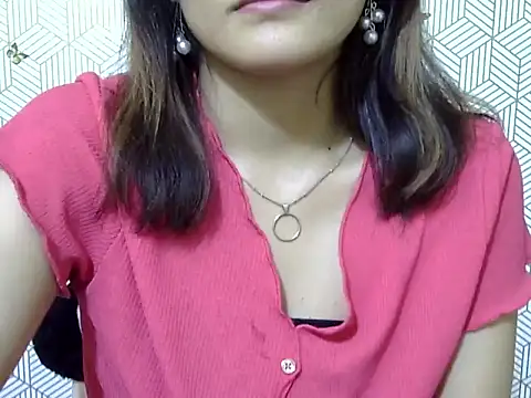 maira 33 online show from December 4, 2:19 pm