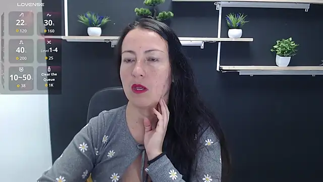 Lauryn Jones online show from July 18, 5:48 pm