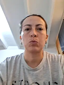 Lauryn Jones online show from June 21, 7:18 pm
