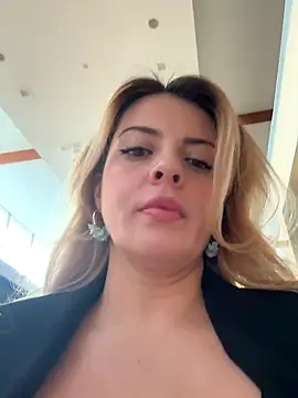 jordynjace online show from December 17, 9:46 am