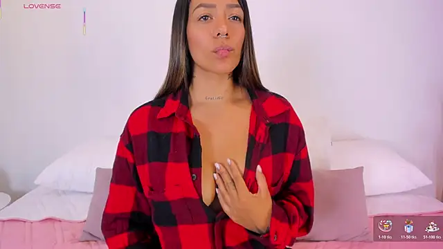  Hanna Williams  online show from November 11, 9:56 pm