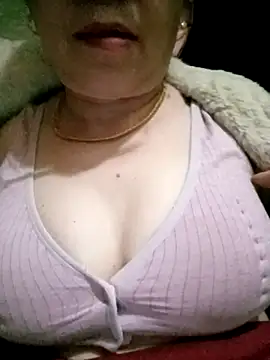 small-house123 online show from March 3, 8:42 am