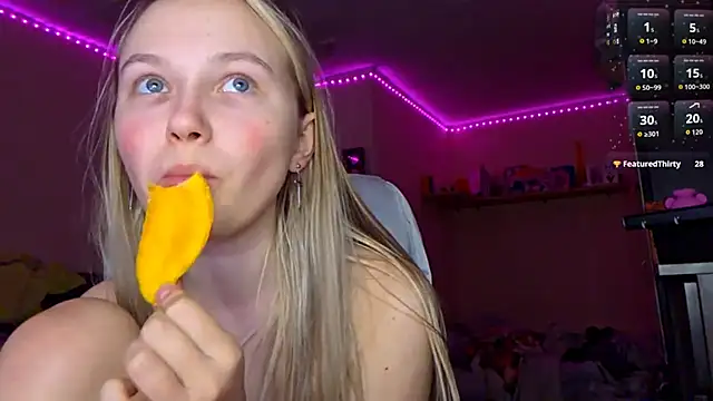 KarinRobertson online show from February 2, 5:23 pm