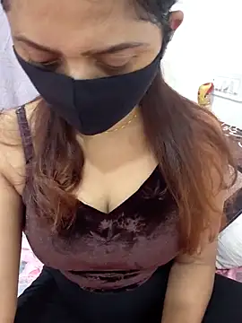 Aarti909090 online show from May 2, 12:52 pm