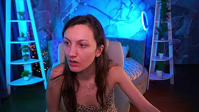 ZafiraMoonn online show from March 17, 2:10 pm