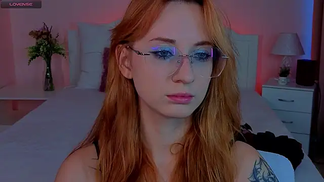 WICKEDEMBER online show from June 30, 1:38 am