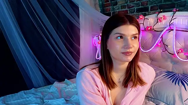 WilmaJohnson online show from March 11, 7:12 am