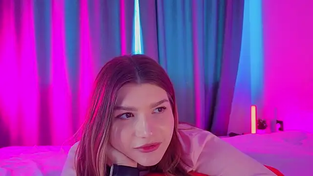 WilmaJohnson online show from February 18, 7:29 am