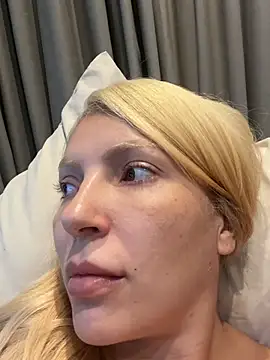 melisboa online show from February 5, 7:06 pm