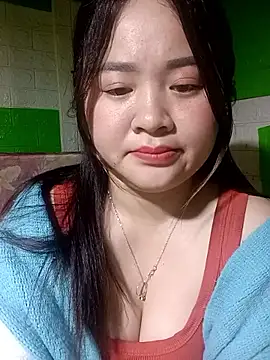 Bee-bgolden online show from December 13, 8:37 pm