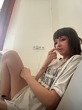 Lissssssa online show from May 4, 11:47 am