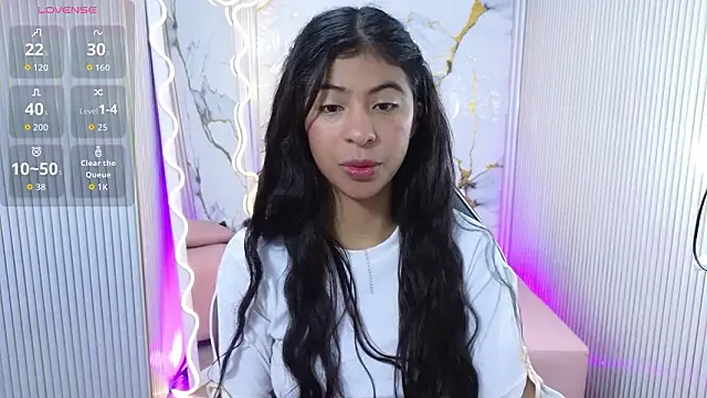 Sandyy tay online show from February 22, 11:33 am