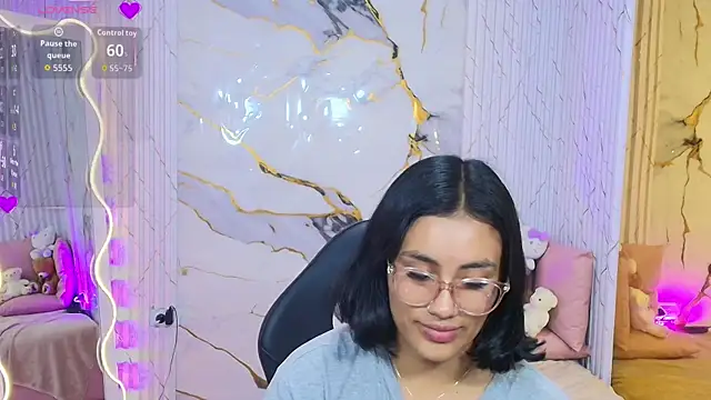 PEACHY TAY online show from July 29, 11:43 am