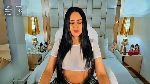 Bella  carther online show from June 4, 1:04 pm