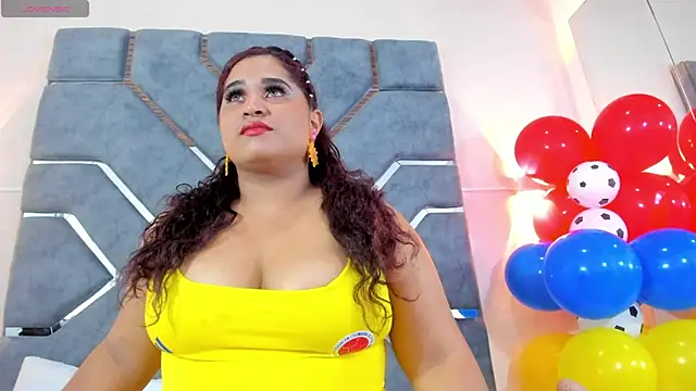 alana-silva online show from June 17, 11:06 pm