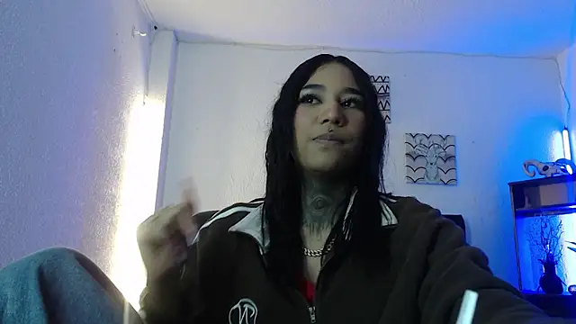 lyam ebony  online show from November 27, 4:04 am