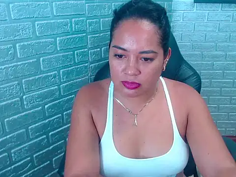 Bella Summers  online show from November 5, 3:39 pm