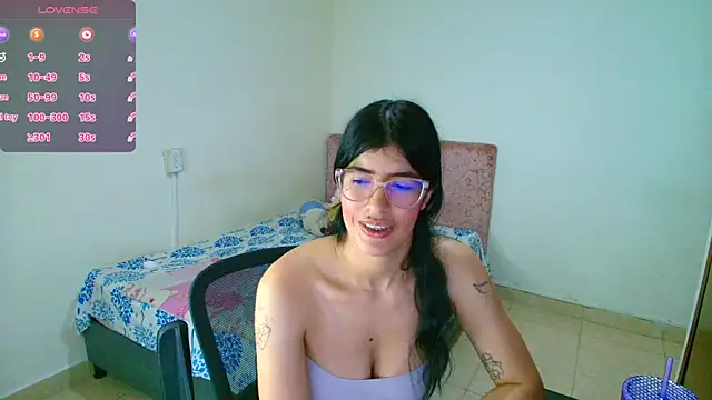 Kassandra 0304 online show from April 27, 1:52 pm