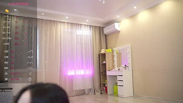 Bananalizzy online show from April 30, 10:53 am