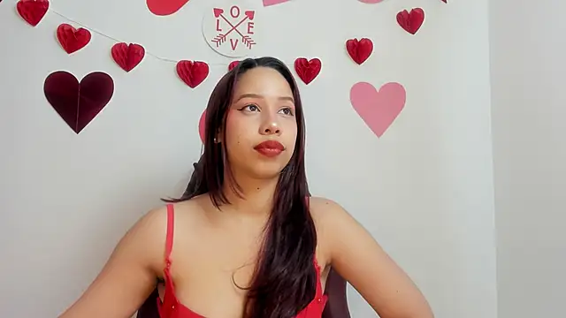 LucieLace online show from February 14, 12:18 pm