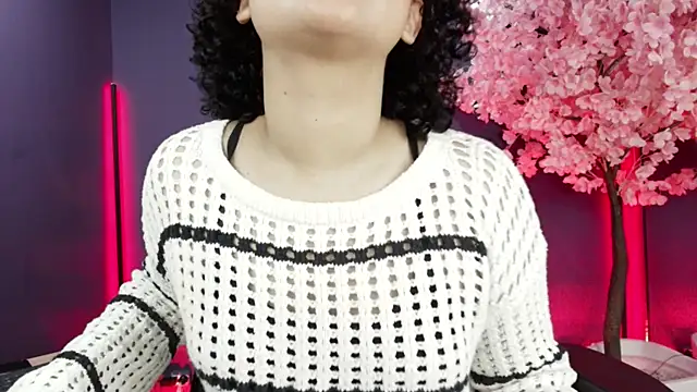  sarahRose online show from November 14, 1:00 pm