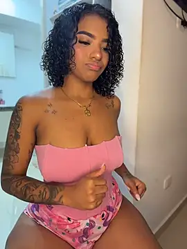 Irishottt online show from July 3, 4:29 am