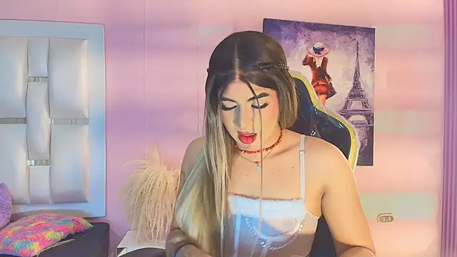 camii raux online show from December 3, 4:37 am