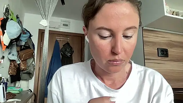 Ameli8 online show from May 21, 9:51 am