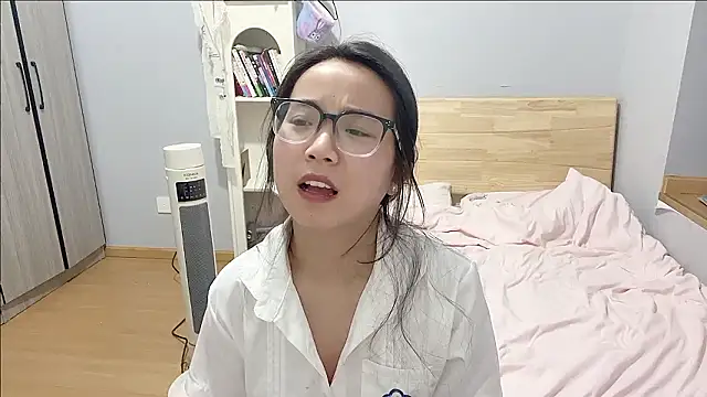 Hmm 0303 online show from January 18, 4:36 pm