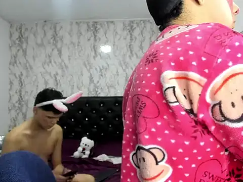 Lovers Spicy online show from November 14, 1:00 pm