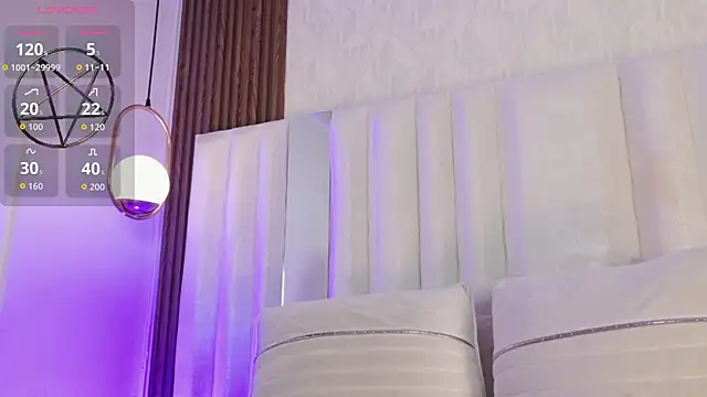 iam katherine online show from December 13, 8:15 pm