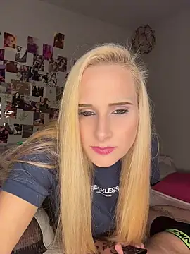 GemmaJustice1127 online show from August 2, 6:44 pm